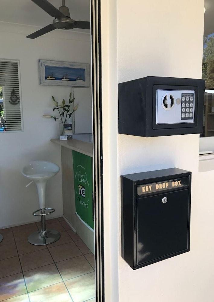 נוסוויל Anchor Motel Noosa מראה חיצוני תמונה